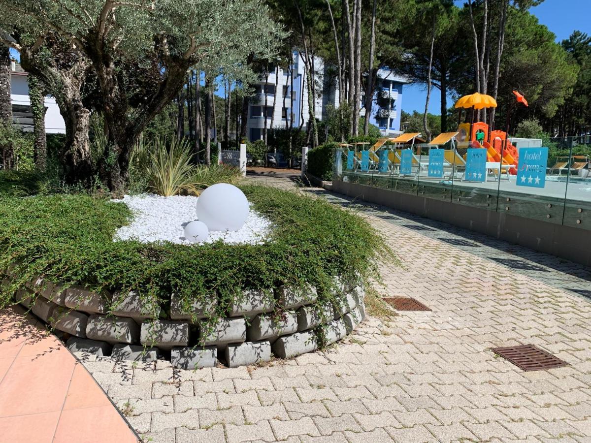 Hotel Franz Bibione Exterior foto
